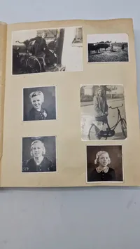 Sjældent privat foto album fra CBU mand med foto af mord, sabotage mm