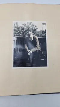 Sjældent privat foto album fra CBU mand med foto af mord, sabotage mm