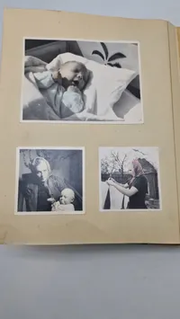 Sjældent privat foto album fra CBU mand med foto af mord, sabotage mm