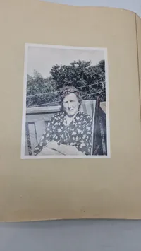 Sjældent privat foto album fra CBU mand med foto af mord, sabotage mm