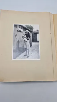 Sjældent privat foto album fra CBU mand med foto af mord, sabotage mm