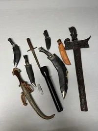 Samling diverse blankvåben