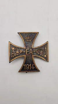 Originalt Brunswick Krigsfortjenestekorset (Braunschweigisches Kriegsverdienstkreuz), også kendt som Ernst-August-Korset.
