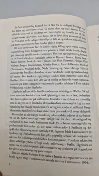 Under hagekors og dannebrog