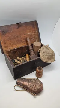 Original samling ældre genladnings udstyr