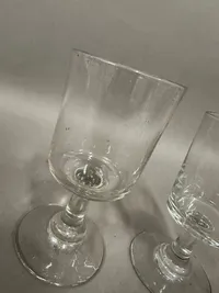 Mundblæste Beatrice glas fra Holmegaard