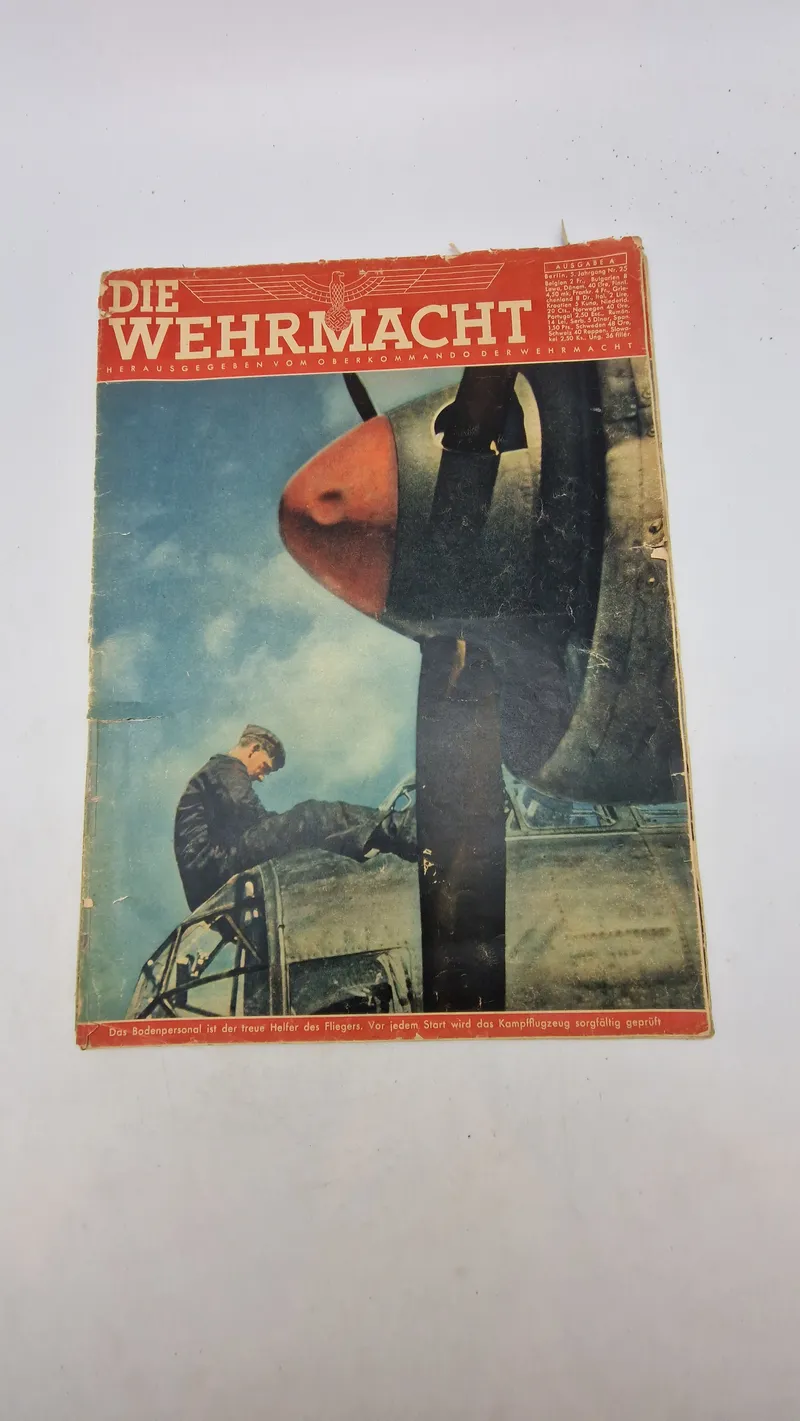 Originalt eks. af magasinet "Die Wehrmacht", den officielle publikation for den tyske hær under Nazityskland.