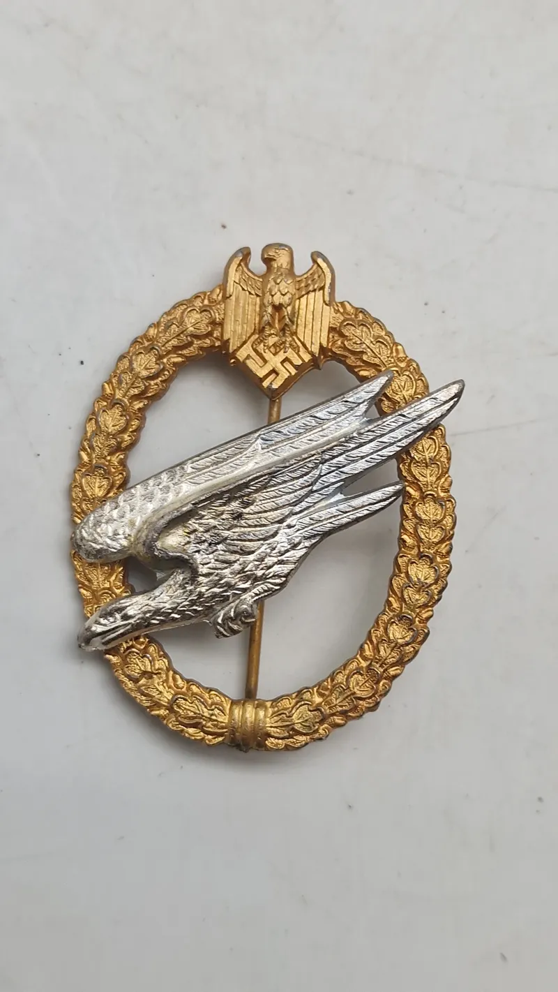 Luftwaffe Fallschirmjäger  Abzeichen des heeres - Ekstremt veludført efterkrigs