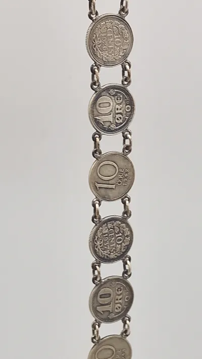 Armbånd lavet af originale sølvmønter