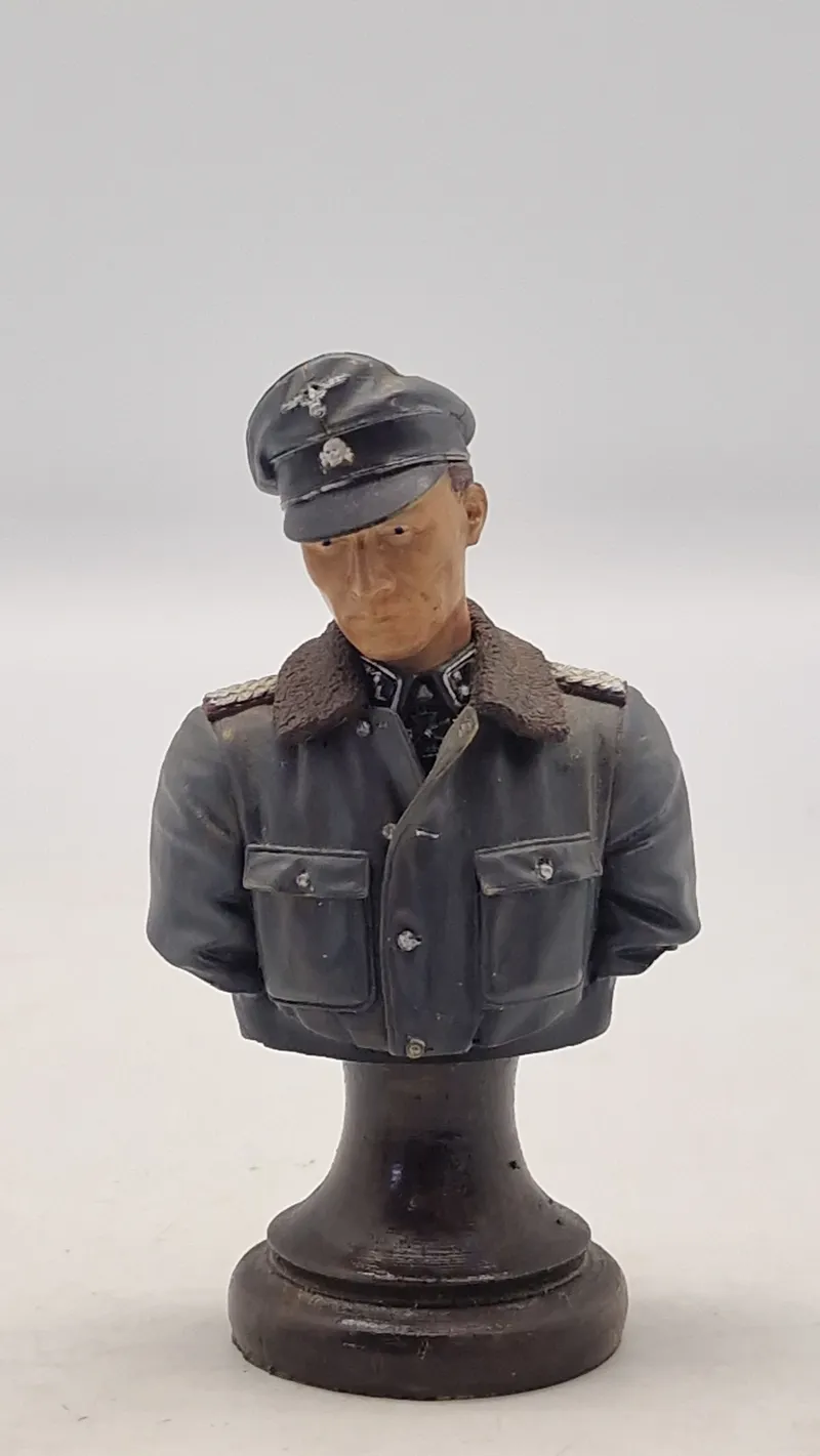 Veludført model af tysk Waffen SS officer