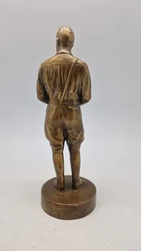 Statue af Adolf Hitler - efterkrigs