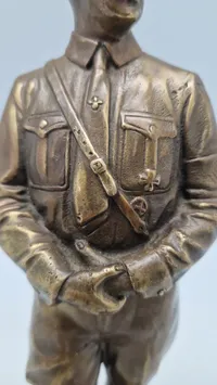 Statue af Adolf Hitler - efterkrigs