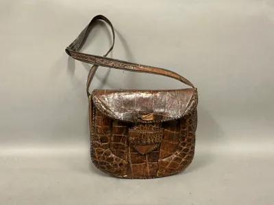 Take af ægte alligator skin