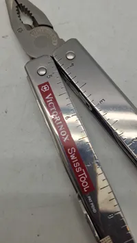 Victorinox multitool