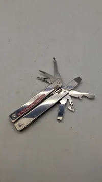 Victorinox multitool