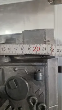 Kæmpe Ekstremt veludført model af tysk kampvogn af metal som kan køre mm.