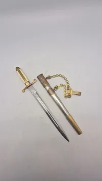 Original Bulgarsk officers dolk,