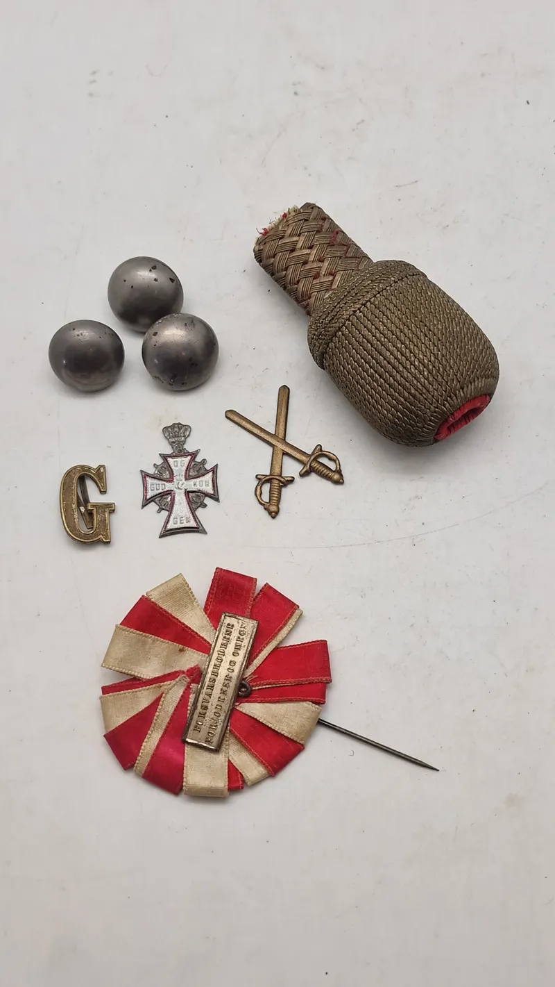 Lot diverse knapper, sløjfer mm.