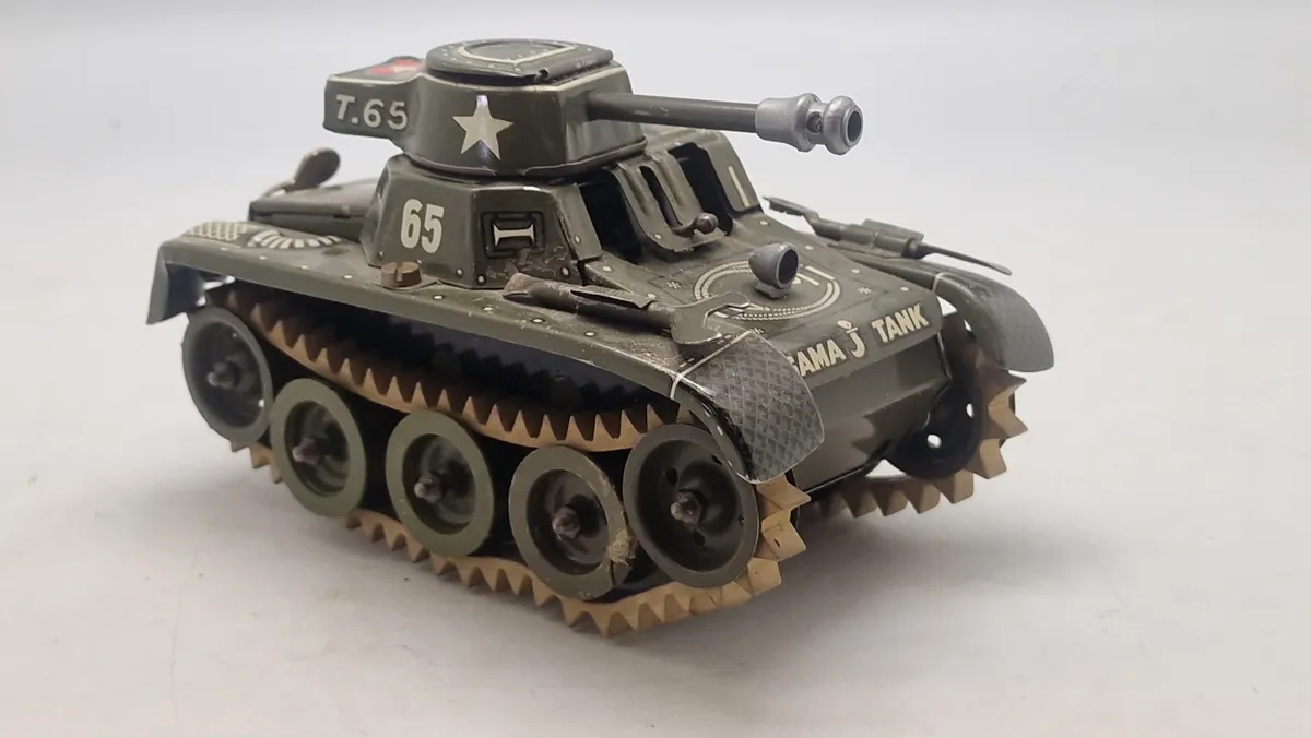 Original Gama tank