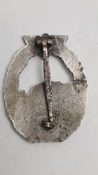 Tysk E bådsmærke original ?