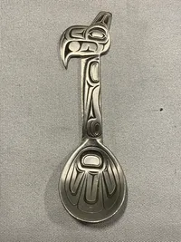 “Totem ske” med æske