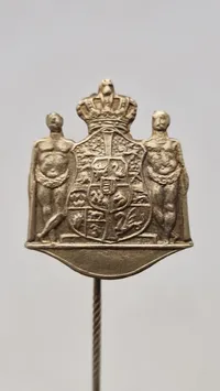 Royale pins