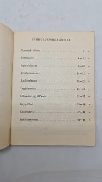 Samling lærebøger mm fra forsvaret