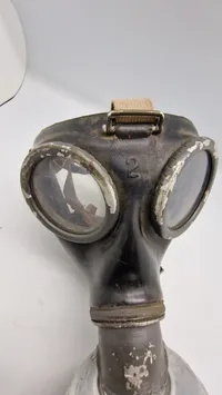 Original Tysk gummi gasmaske M38 stemplet flr/str 2 med overmalet filtrator