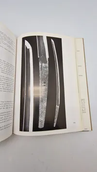 The Japanese sword /Kanzan Sato