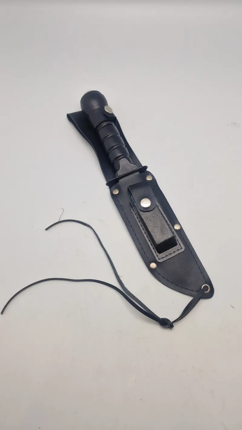 Overlevelses kniv