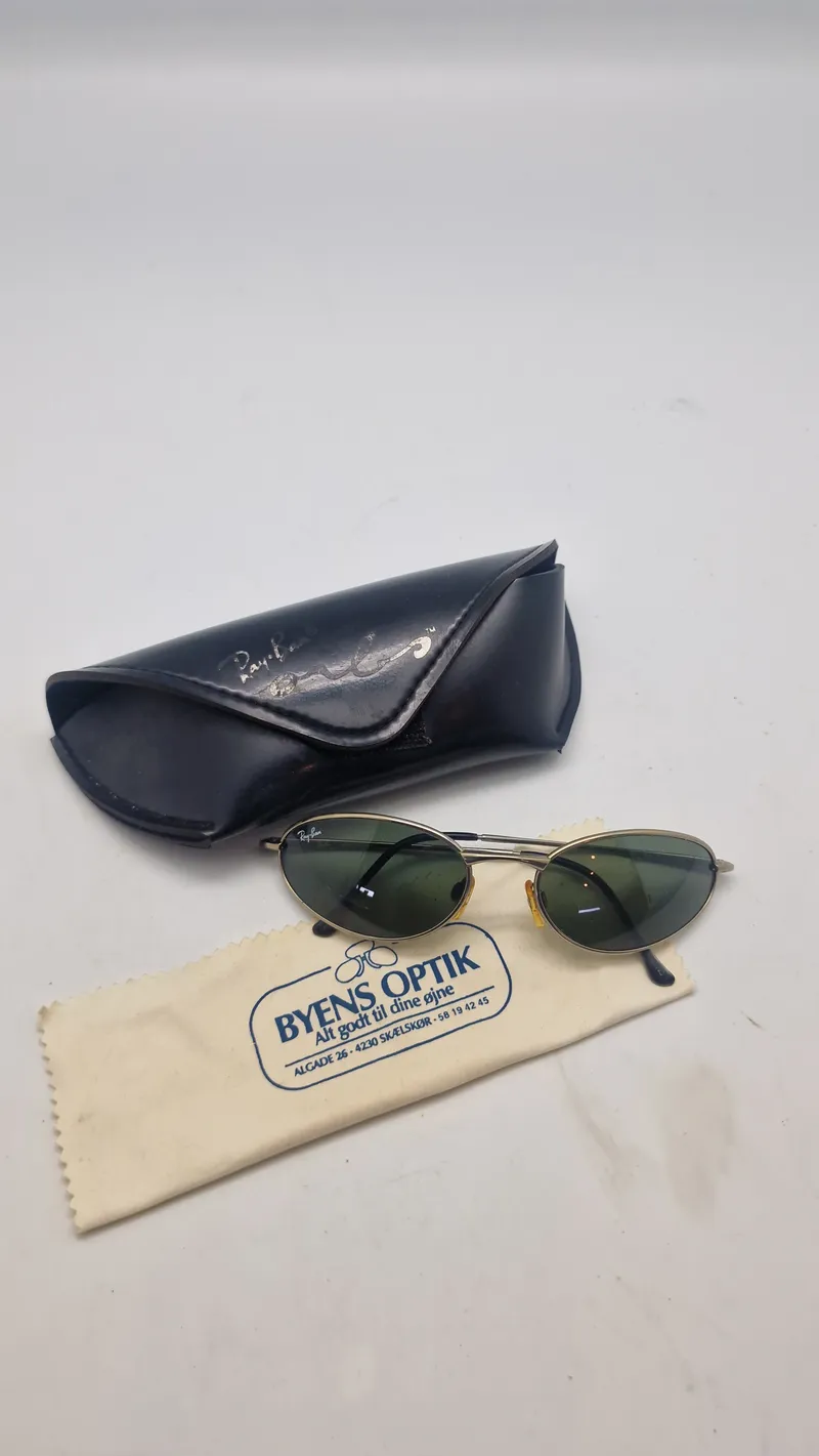 Originale Rayban solbriller med etui