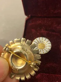 Originalt Georg Jensen “marguerit” sæt af sterlingsølv - bemærk brochen er i 1941