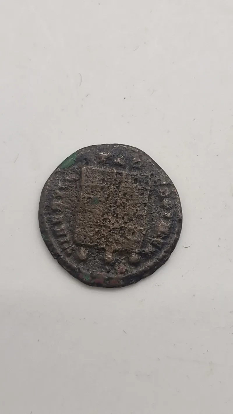 Original romersk mønt fra kejser Konstantin den Store, som regerede fra 307 til 337 e.Kr.