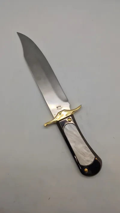 Veludført Colt kniv