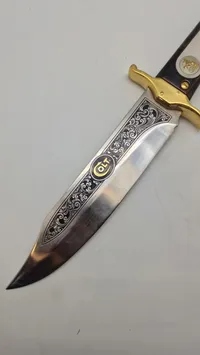 Veludført Colt kniv