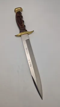 Muela Bowie kniv