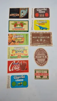 Samling etiketter Usserød