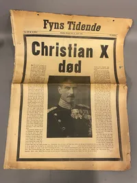 Original avis - Kong Christian X er død