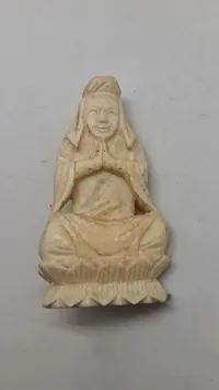Buddha figur af ben