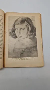 Samling originale Adolf Hitler hæfter mm.