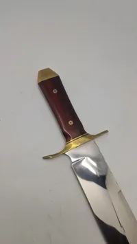 Veludført dolk skarp