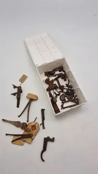 Samling våben resvervedele