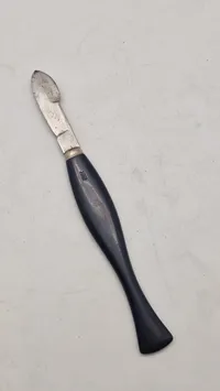 Antik kirurisk kniv
