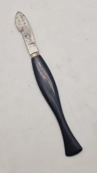 Antik kirurisk kniv