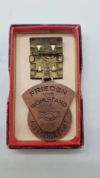 DDR Original Aktivist des Fünfjahrplanes samt id kort