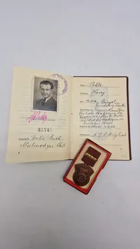 DDR Original Aktivist des Fünfjahrplanes samt id kort