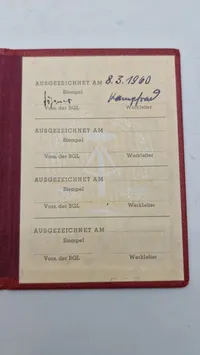 Original Aktivist der sozialistischen Arbeit, med urkunde samt id kort