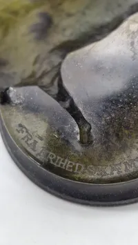 Original figur med teksten “Fra frihedskæmperne i Østofte”