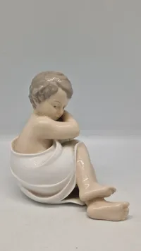 Original "Rosebud" figur fra Royal Copenhagen med modelnummeret 3009