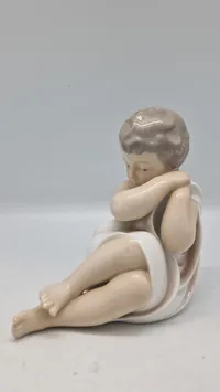 Original "Rosebud" figur fra Royal Copenhagen med modelnummeret 3009